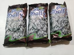 sally sunflower seed 65g